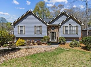 6604 Windbrook Way, Flowery Branch, GA 30542