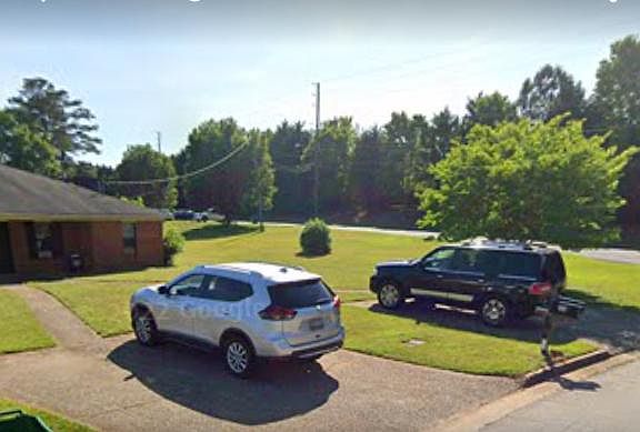 2nd image of 705 Still Lake Dr #705