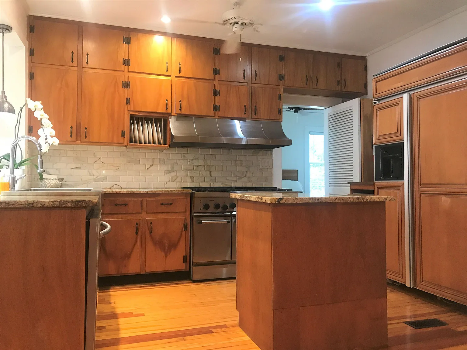 4 bed, 1742 sqft, $3,650 — Photo 2