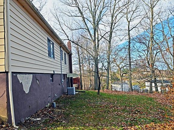 2nd image of 4150 Cumberland Dr