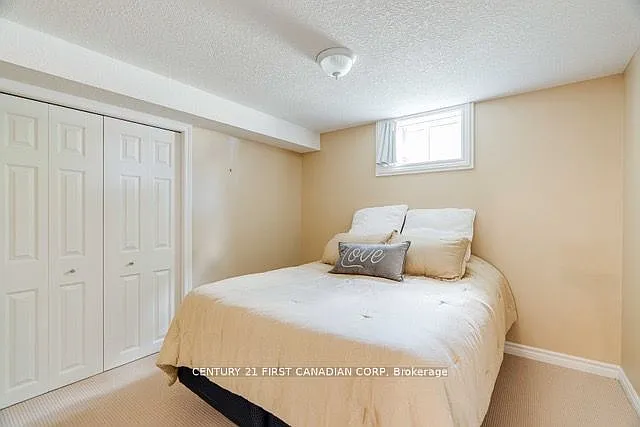 216 Irving Pl #LOWER — Photo 9
