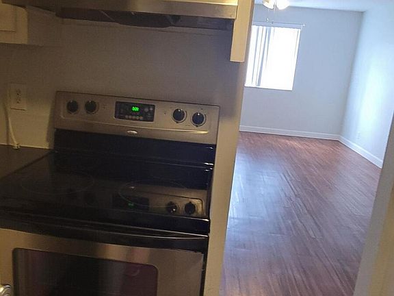 4th image of 1851 NE 62nd St APT 607