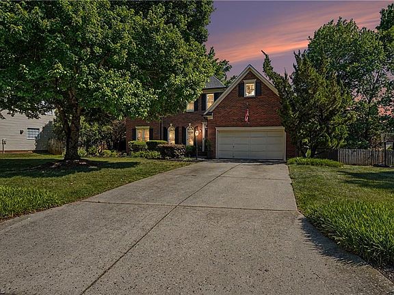 2nd image of 5718 Bayleaf Ln