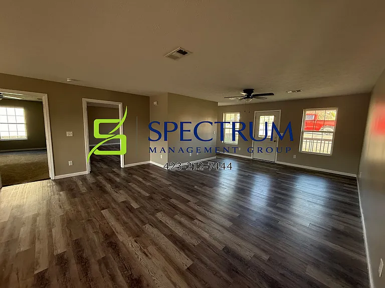 3305 Parker Blvd — Photo 5