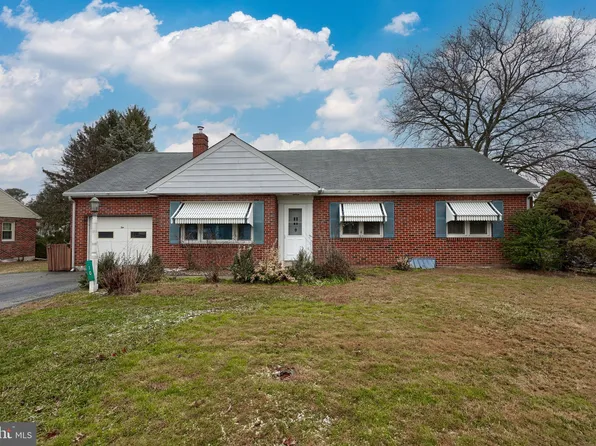 10 Barbara Ave, Willow Street, PA 17584