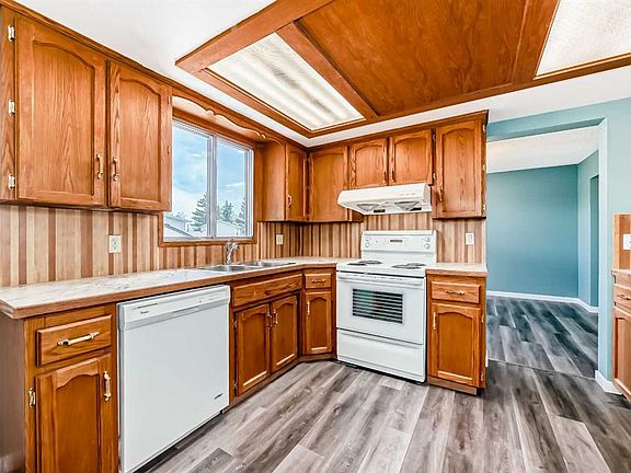 3rd image of 4308 W 55th St NE