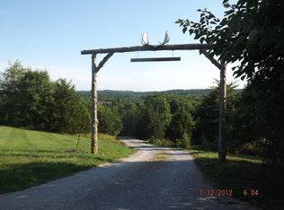 6671 Summer Shade Rd, Beaumont, KY 42124