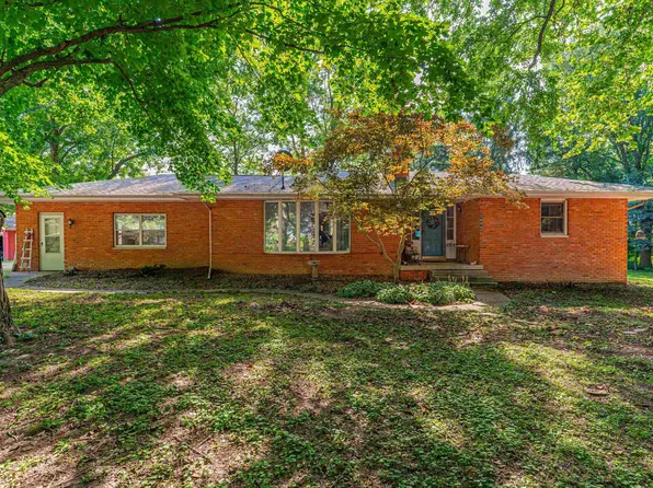 3609 E Grampp Rd, Shirley, IL 61772