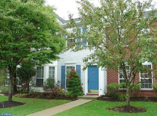 111 Shrewsbury Ct #111, Pennington, NJ 08534