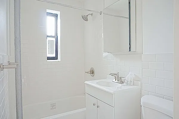 Rented by Compass | media 9