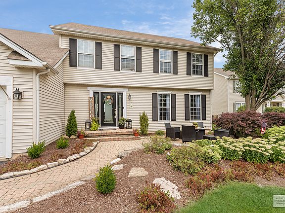 2nd image of 23842 Greenfield Dr