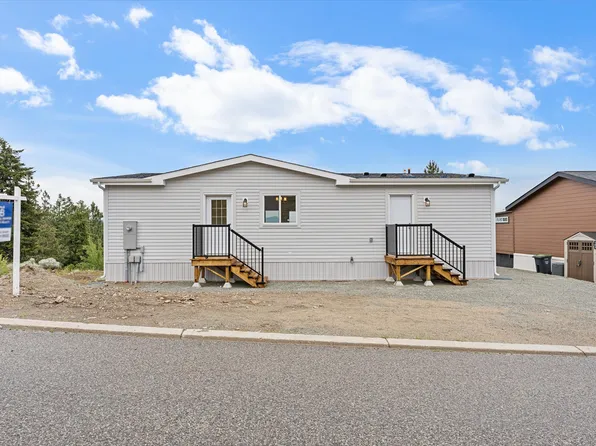 1750 Lenz Rd #102, West Kelowna, BC V1Z 3N1