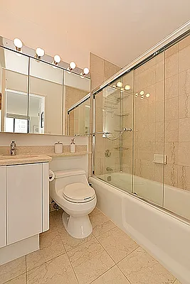 Sold by Nest Seekers International | media 4