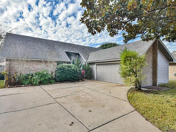 2nd image of 4755 Blueberry Hill Dr