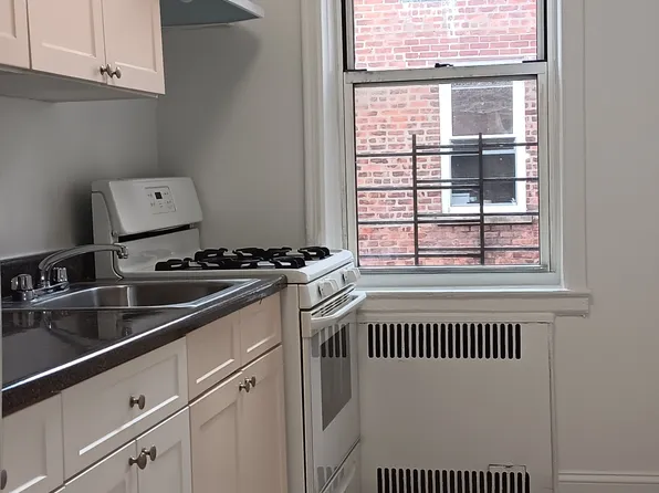 111-50 76th Rd #X, Forest Hills, NY 11375