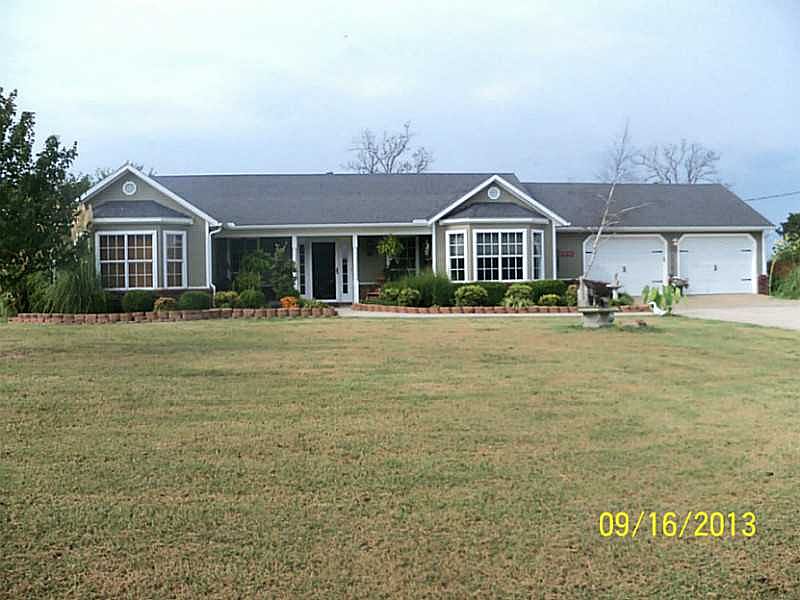 1st image of 12068 Red Oak Dr #2055
