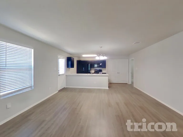 7422 Summer Blossom Ct — Photo 4