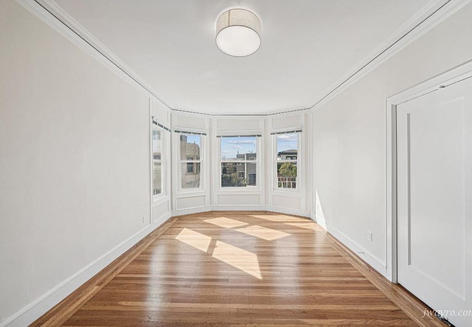 1st image of 581 14th Ave #12