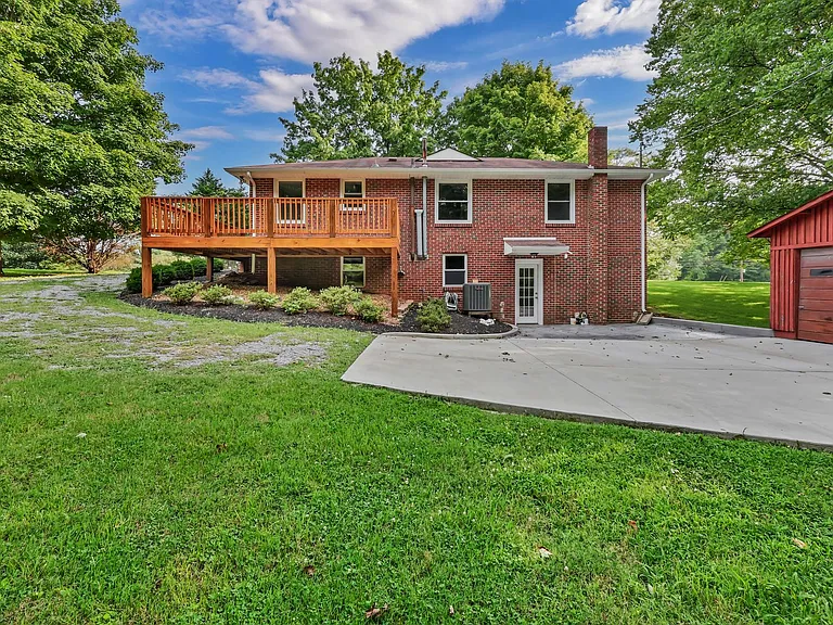 613 Channell Dr — Photo 26