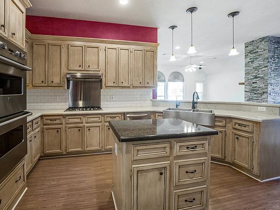 4th image of 2434 Pebblebrook Cir