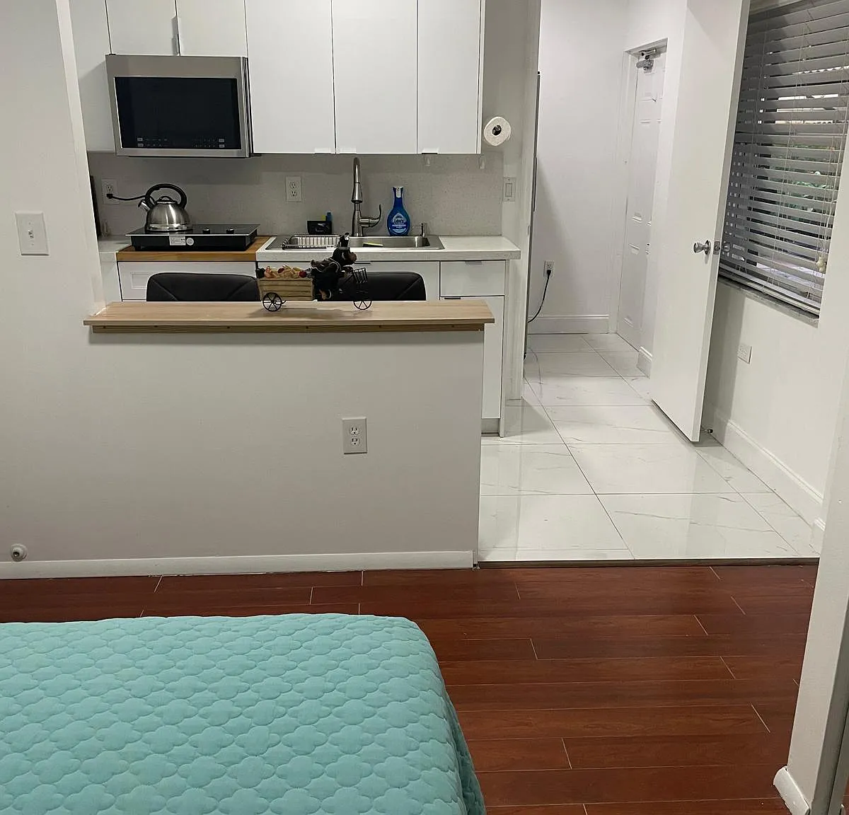Studio, 500 sqft, $1,500 — Photo 2