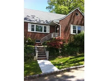 54 Fitzrandolph Rd photo 1
