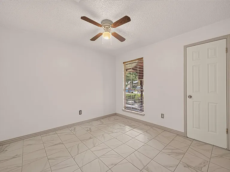 5206 Olana Dr — Photo 15