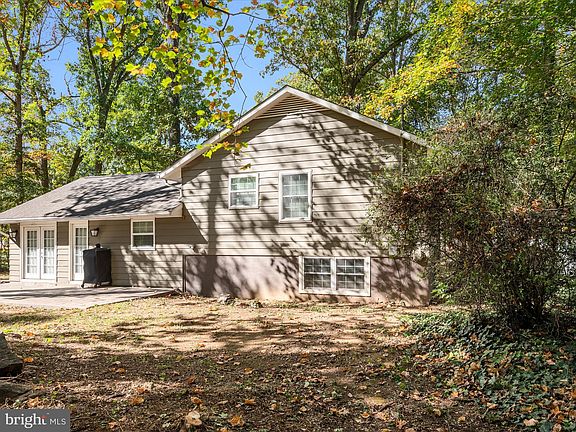 5th image of 88 Shady Oak Ln