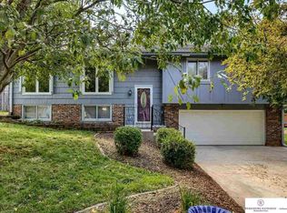4937 Red Rock Ave, Omaha, NE 68157