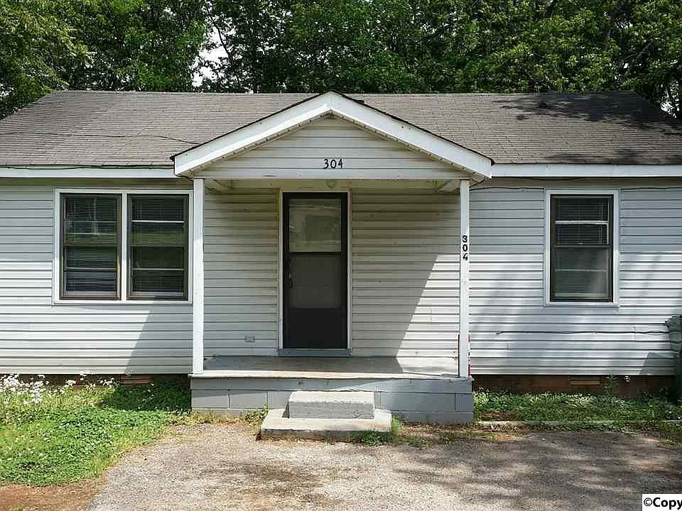 1st image of 304 Triana Blvd NW
