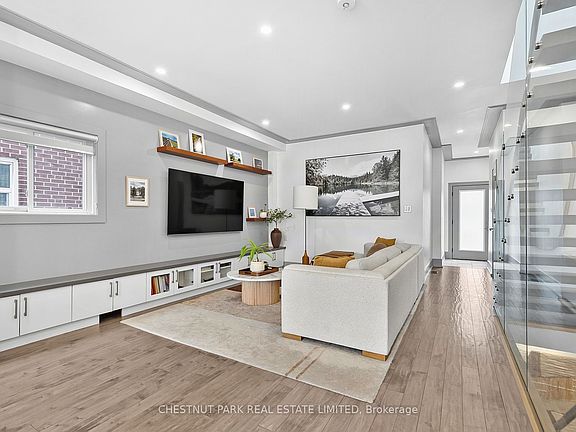 5th image of 15 19th St