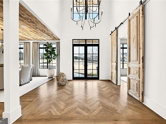 4th image of 150 Fortress Way