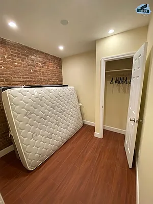 Rented by Fifth & Forever LLC | media 36