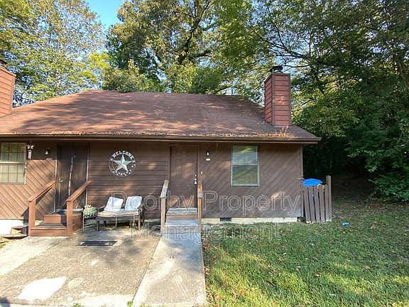 3rd image of 3610 Glendon Dr #B