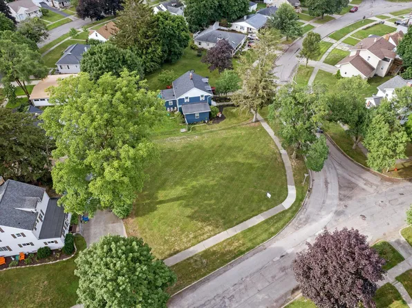 739 Audubon Blvd, Jackson, MI 49203