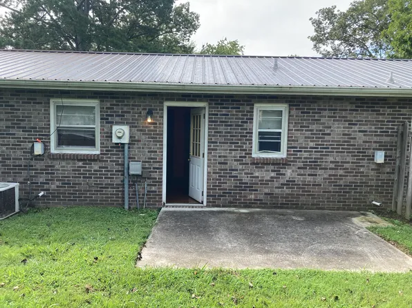 601 E Moore St APT 4, Tullahoma, TN 37388