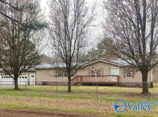 59 County Road 462, Centre, AL 35960