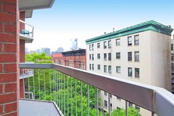 Rented by Douglas Elliman | media 20