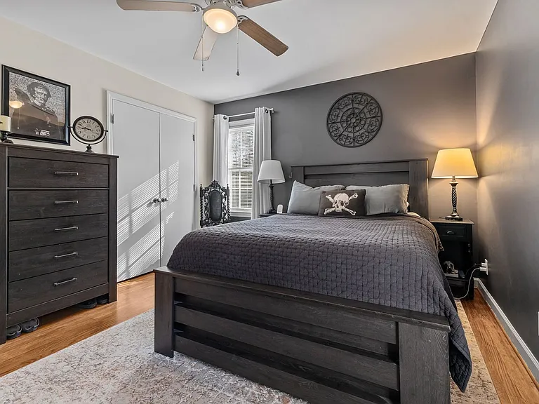 2125 Forest Hills Dr — Photo 25