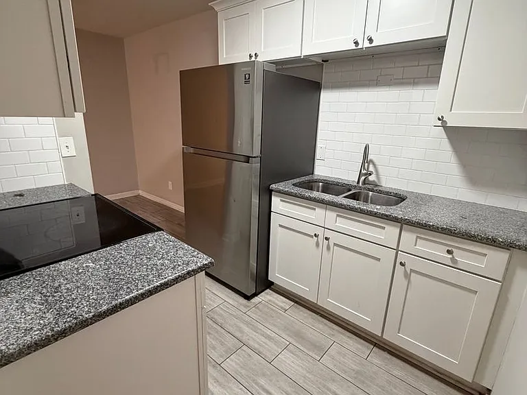1100 Chandler Dr #104 — Photo 3