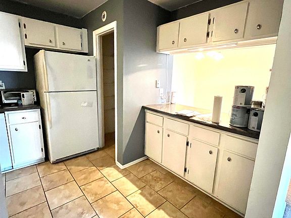 5th image of 407 Woodland Vlg Unit 407