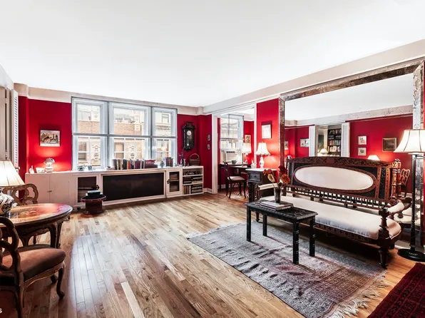 155 East 49th Street image 1 of 5