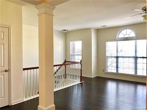 5th image of 9421 Kings Parade Blvd