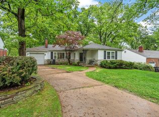 1134 Cheshire Ln, Saint Louis, MO
