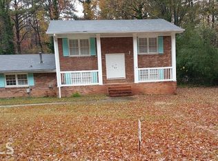 6009 Malibu Dr, Morrow, GA 30260