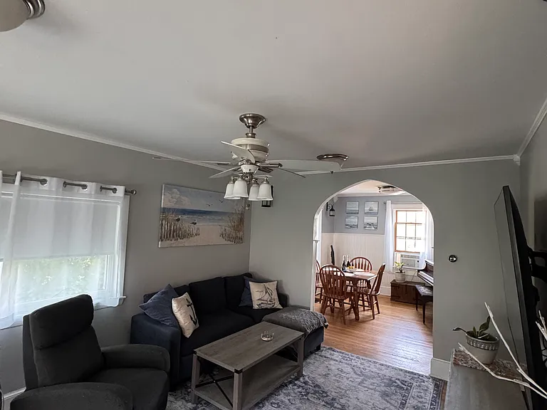 183 Babcock St — Photo 5