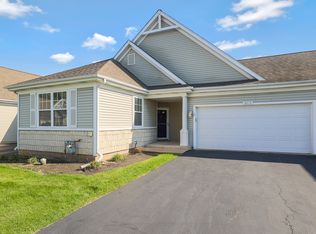 2515 Meer Park Ct, Crest Hill, IL 60403