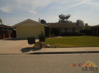 2231 9th St, Wasco, CA 93280