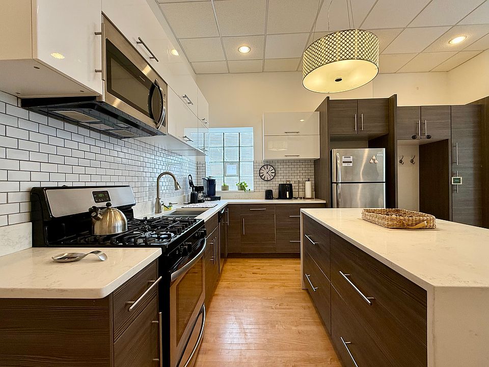 1st image of 2200 W Chicago Ave APT 1F
