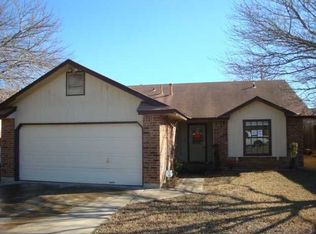 1015 Cresswell Dr, Pflugerville, TX 78660